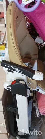 Отличный детский стульчик для кормления,peg perego