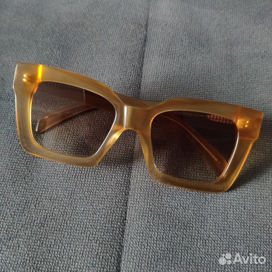 Солнцезащитные очки celine