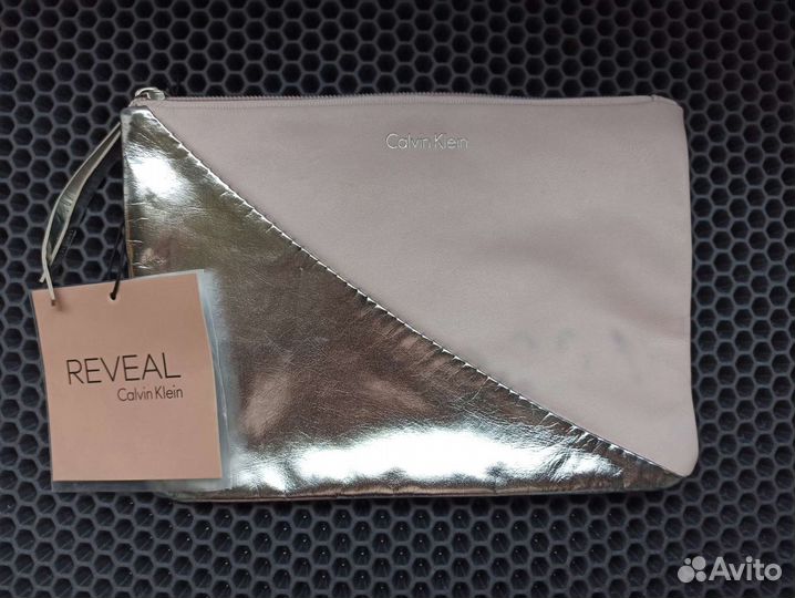 Косметичка calvin klein новая