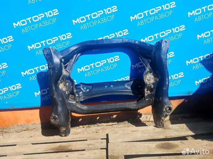 Подрамник передний Mercedes W221