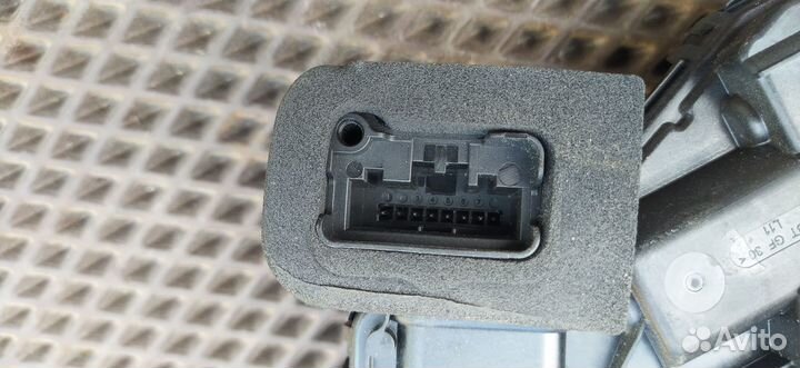 Замок двери VAG 5TB837015C