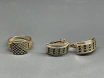 Золотые серьги и кольцо