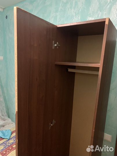 Шкаф