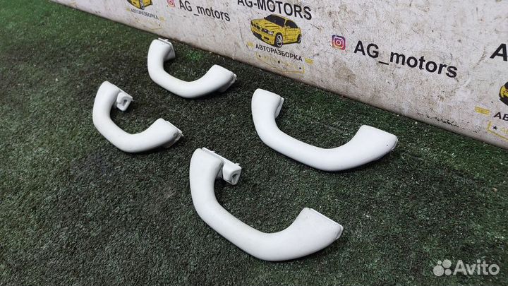 Ручки внутренние потолочные,Хетчбэк Golf 4