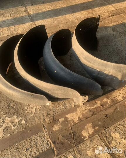 Ворсовые подкрылки на Ниву