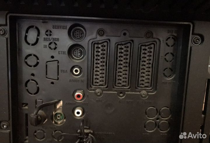 Телевизор Loewe Aconda 9372