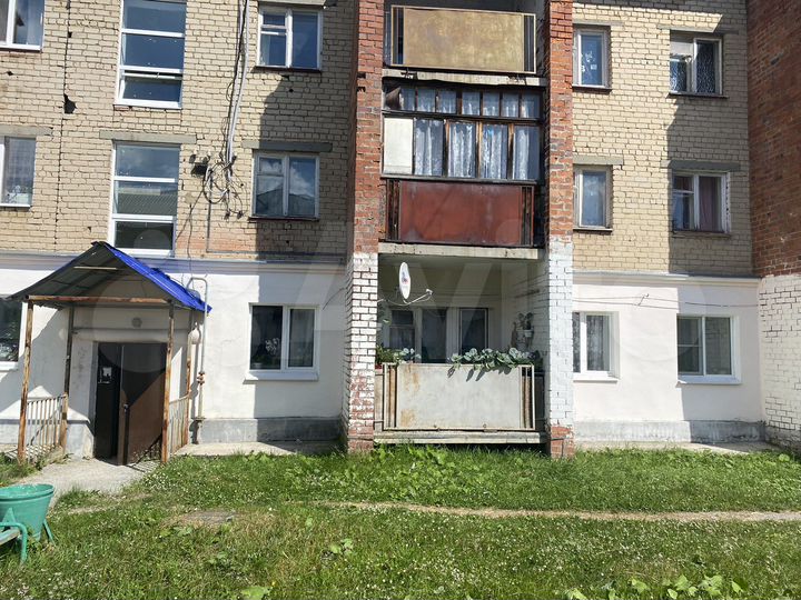 4-к. квартира, 66 м², 1/3 эт.
