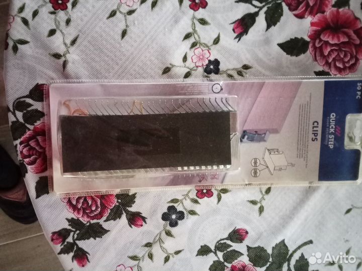 Крепеж для Плинтуса Quick Step