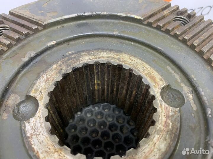 1868016 Фланец кпп