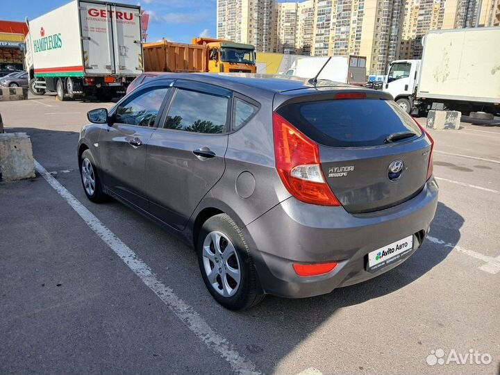 Hyundai Solaris 1.4 AT, 2013, 203 000 км