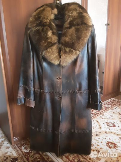 Пальто женское кожанное демисезонное
