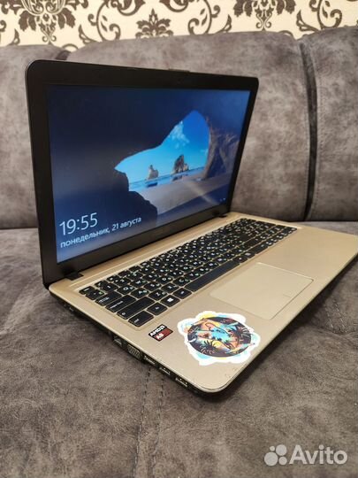 Свежий мощный для учебы 4ядра 4 гига 500gb