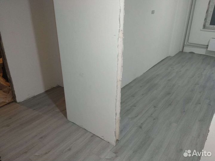 Укладка напольных покрытий