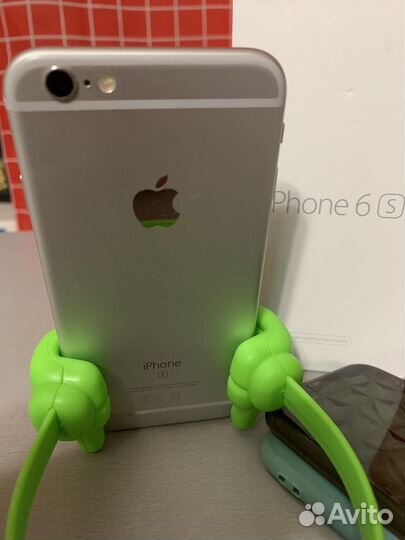 iPhone 6S, 64 ГБ
