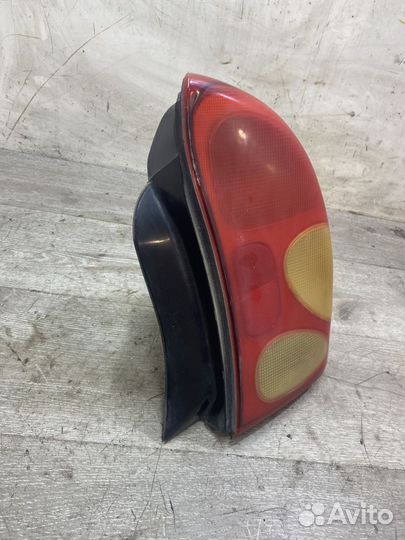 Фонарь задний правый Chevrolet Lanos
