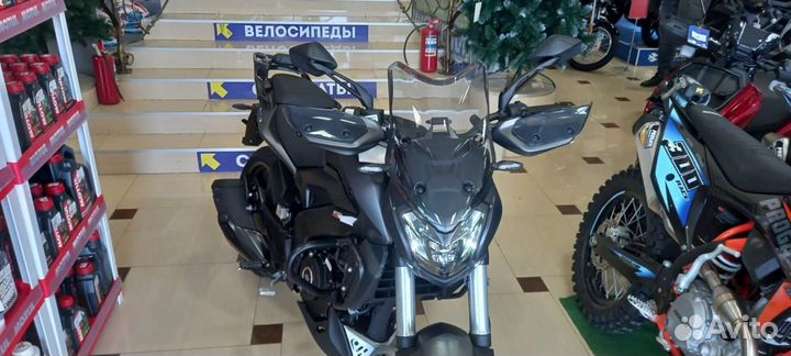 Мотоцикл Bajaj Dominar 400 UG Touring