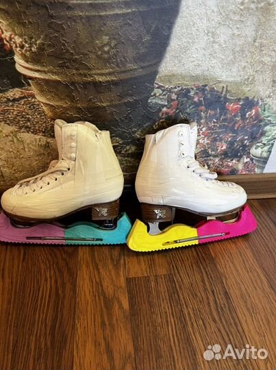 Коньки фигурные