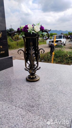 Вазоны для цветов