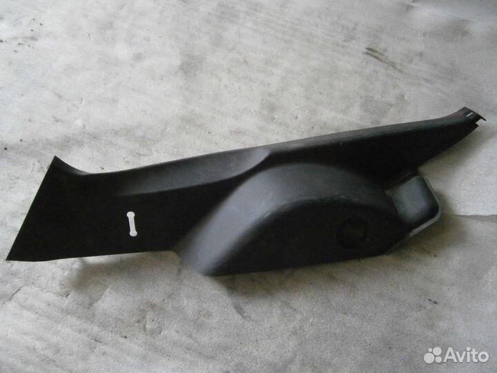 Обшивка задней левой стойки тойота аурис Auris 150