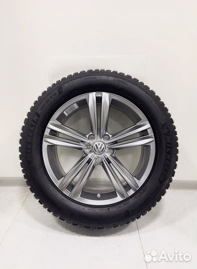 Volkswagen Tiguan R-line, Michelin 235/55 R18