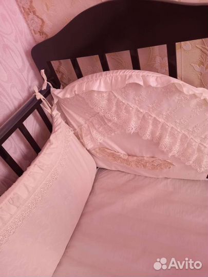 Детская кроватка