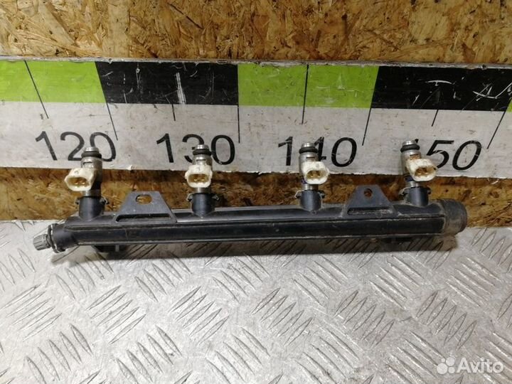 Рейка топливная рампа Skoda Fabia 2007 2015