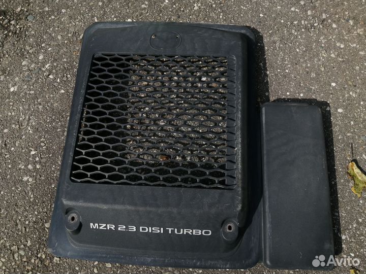 Решетка интеркулера Мазда