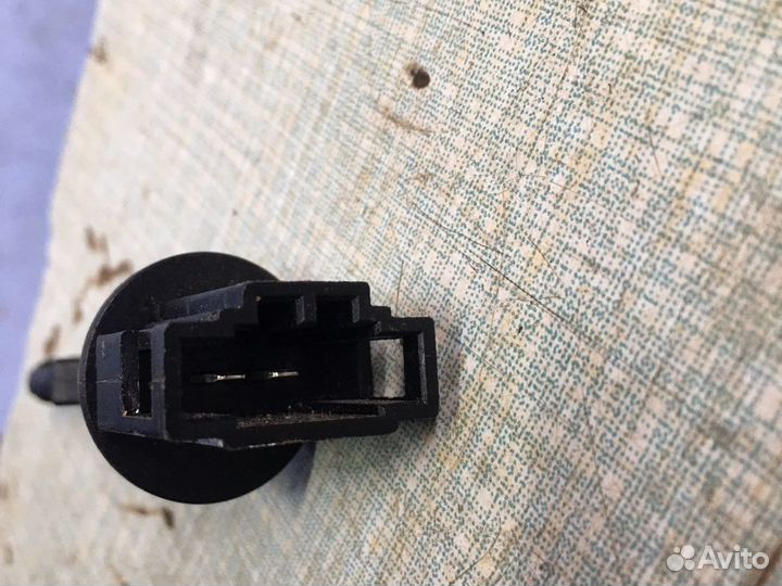 Датчик температуры Шкода Рапид