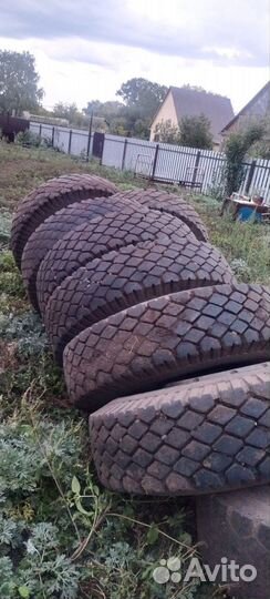 Продать шины бу 12р20