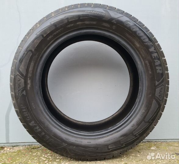 Goodyear UltraGrip Performance SUV Gen-1 215/65 R17 99V