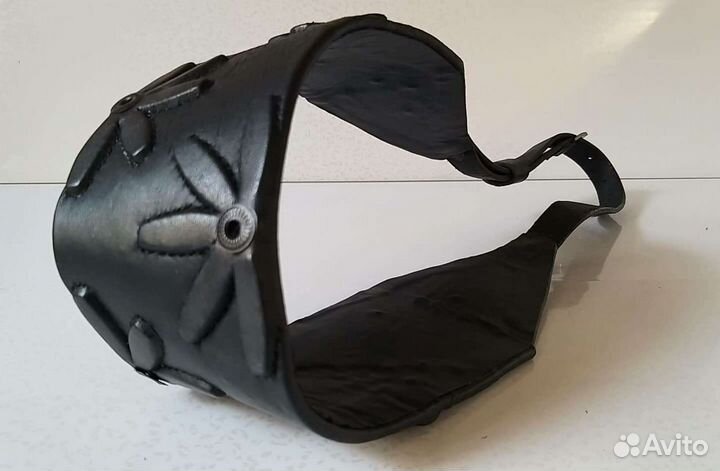 Кожаный широкий пояс