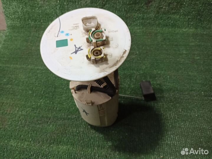 Насос топливный Toyota Hilux VII (2004—2011)