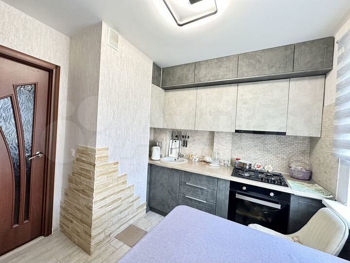 2-к. квартира, 57 м², 8/9 эт.