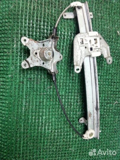 Стеклоподъемник задний правый Nissan Almera N15