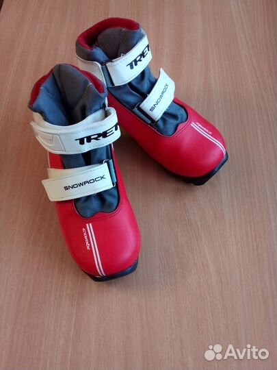 Лыжные ботинки, детские 32 размер