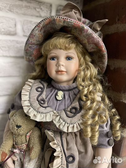 Кукла фарфоровая винтаж