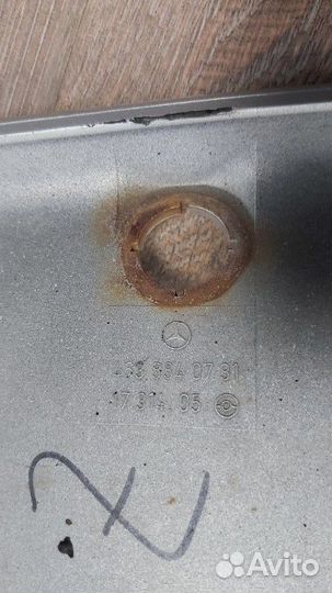 Накладка на фару левая Mercedes G 320 4X4 463