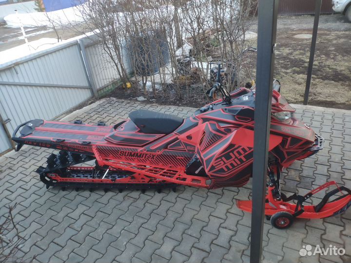 Снегоход BRP summit g4 850 e-tec 165