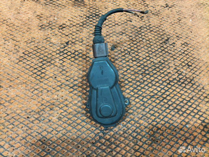 Моторчик стояночного тормоза задний Audi Q5 I 8R