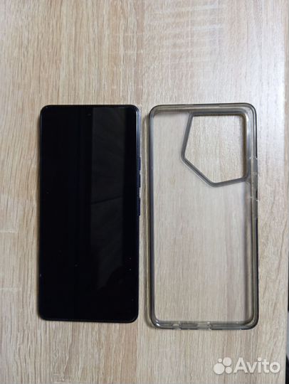 TECNO Camon 20 Pro, 8/256 ГБ