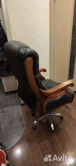 Компьютерное кресло