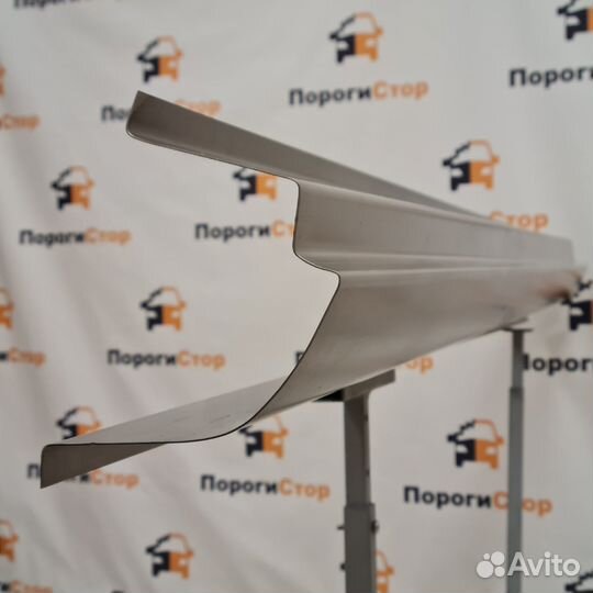 Кузовной порог правый Mazda 626 ремкомплект