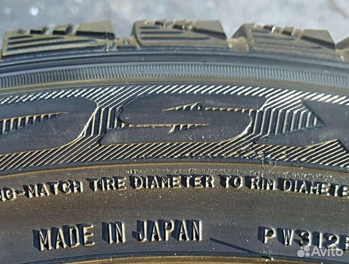 Dunlop DSX-2 215/50 R17