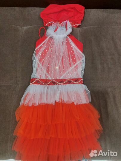 Танцевальный костюм на девочку