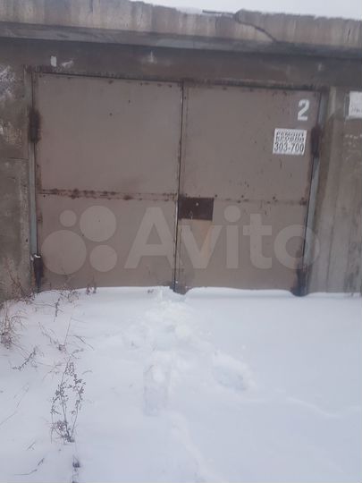 Гараж, > 30 м²