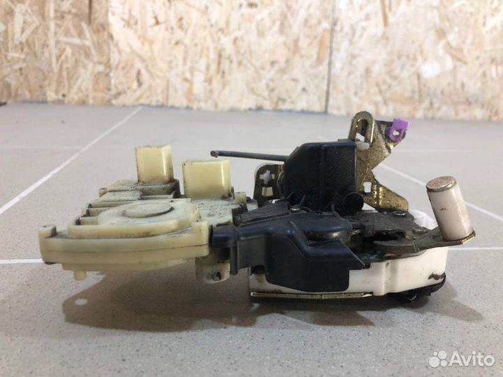 Активатор замка двери Acura MDX 2001-2006