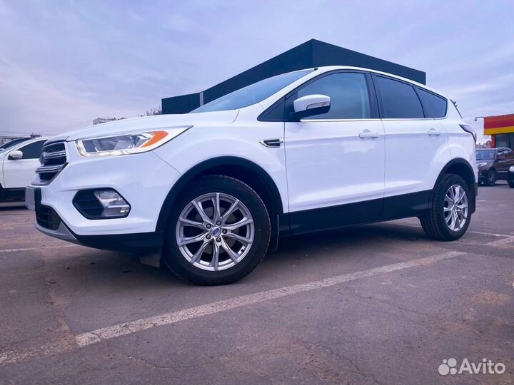 Ford Kuga 2.5 AT, 2017, 90 000 км