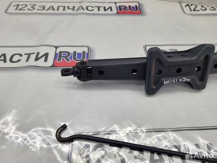 Домкрат и вороток Toyota Harrier MCU15W 1MZ-FE