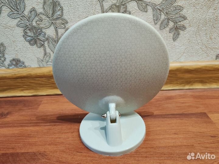 Зеркало (настольное)