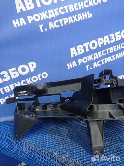 Держатель задней полки Citroen C4 купе NFU 2006